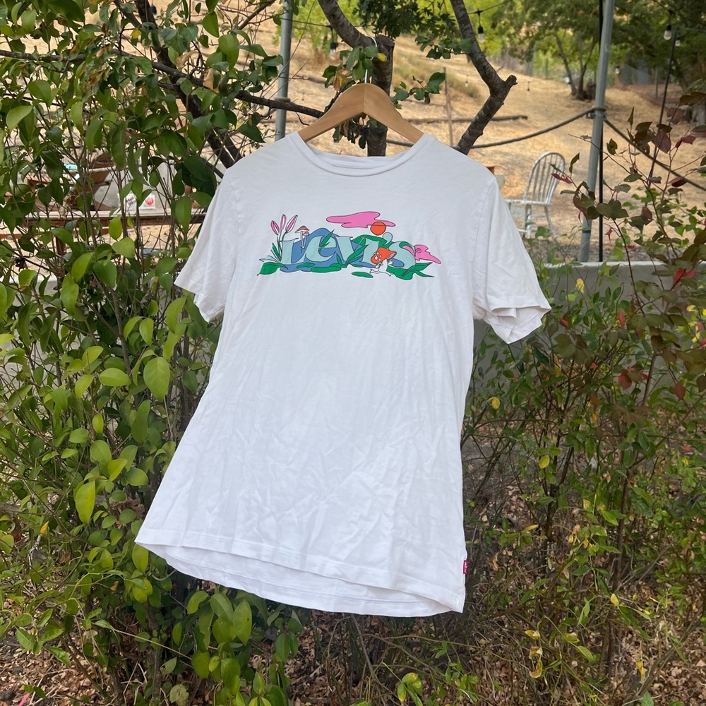 Levi's White Graphic Short Sleeve Tee